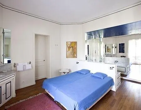 Guibert Halldis Apartment Villa