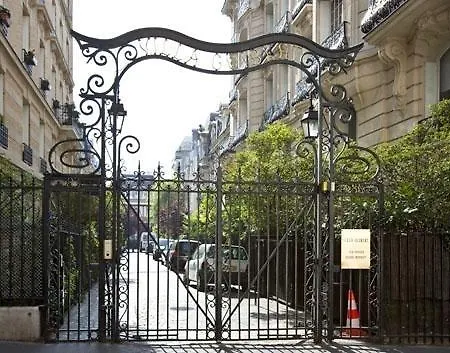 Guibert Halldis Apartment *